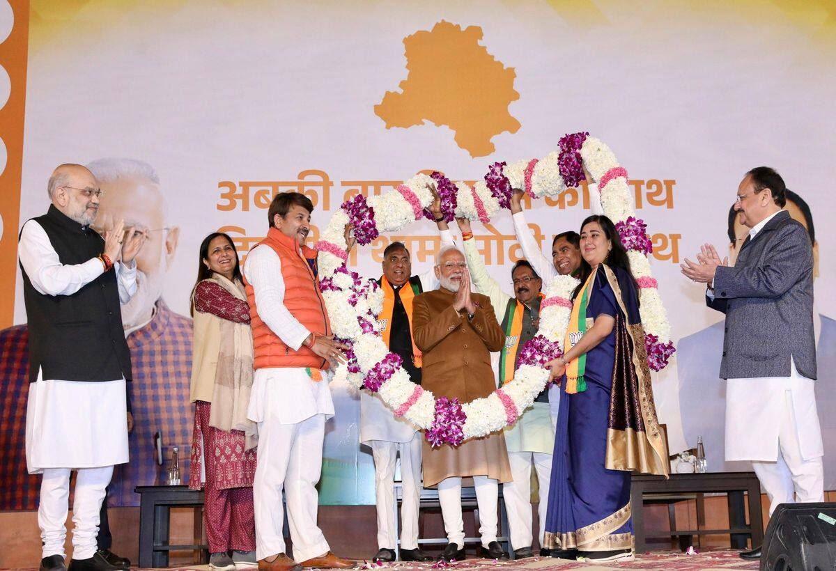 Political -Delhi Results: दिल्ली में काफी भव्य होगा BJP का शपथ ग्रहण समारोह, जानें कब मुख्यमंत्री लेंगे शपथ, सामने आया बड़ा अपडेट – #INA Political -Delhi Results: दिल्ली में काफी भव्य होगा BJP का शपथ ग्रहण समारोह, जानें कब मुख्यमंत्री लेंगे शपथ, सामने आया बड़ा अपडेट – #INA