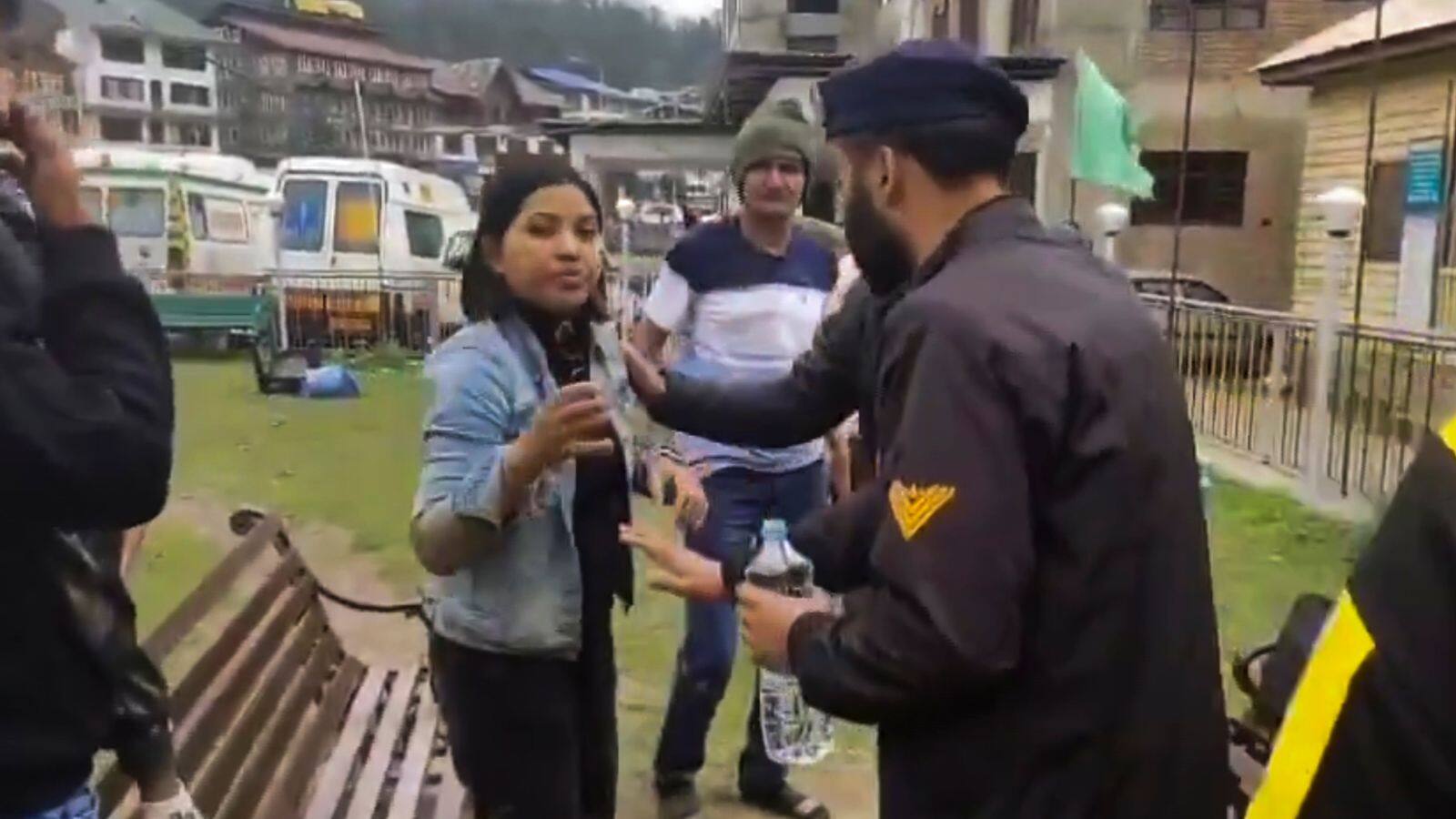National-Pahalgam Attack: कलमा पढ़ने को कहा, पैंट उतारी और चेक की ID! पहलगांव में आतंकियों ने 27 लोगों को उतारा मौत के घाट – #INA National-Pahalgam Attack: कलमा पढ़ने को कहा, पैंट उतारी और चेक की ID! पहलगांव में आतंकियों ने 27 लोगों को उतारा मौत के घाट – #INA