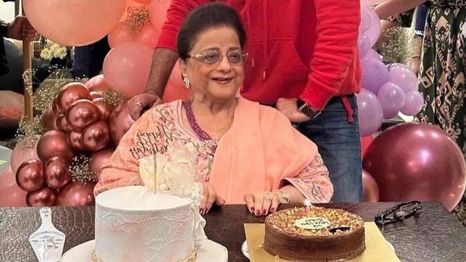 National-Nirmal Kapoor : अनिल कपूर पर टूटा दुखों का पहाड़, मां निर्मल कपूर का निधन, 90 की उम्र में ली आखिरी सांस – #INA National-Nirmal Kapoor : अनिल कपूर पर टूटा दुखों का पहाड़, मां निर्मल कपूर का निधन, 90 की उम्र में ली आखिरी सांस – #INA