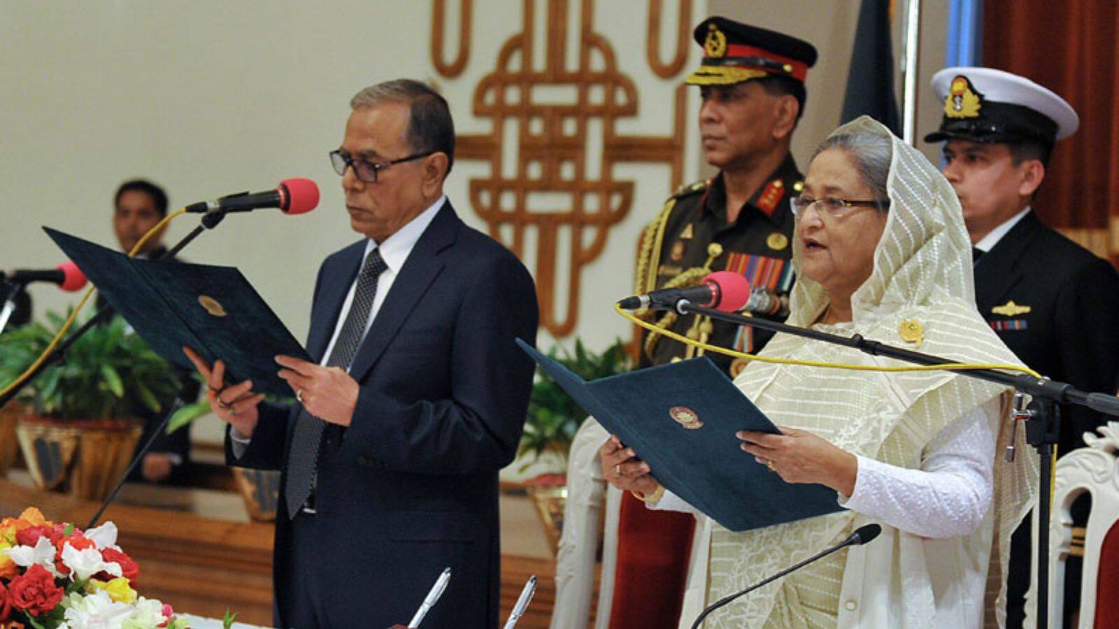 National-Bangladesh: रात के अंधेरे में लुंगी पहनकर थाईलैंड क्यों भागे बांग्लादेश के पूर्व राष्ट्रपति मोहम्मद अब्दुल हामिद? – #INA National-Bangladesh: रात के अंधेरे में लुंगी पहनकर थाईलैंड क्यों भागे बांग्लादेश के पूर्व राष्ट्रपति मोहम्मद अब्दुल हामिद? – #INA