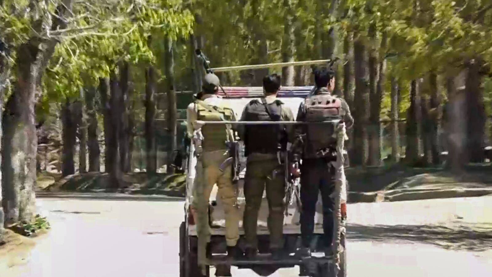 National-Pahalgam Attack: कुछ हफ्ते पहले ही खोली थी दुकान, पहलगाम हमले के दिन हो गया था गायब, NIA ने की स्थानीय से पूछताछ – #INA National-Pahalgam Attack: कुछ हफ्ते पहले ही खोली थी दुकान, पहलगाम हमले के दिन हो गया था गायब, NIA ने की स्थानीय से पूछताछ – #INA
