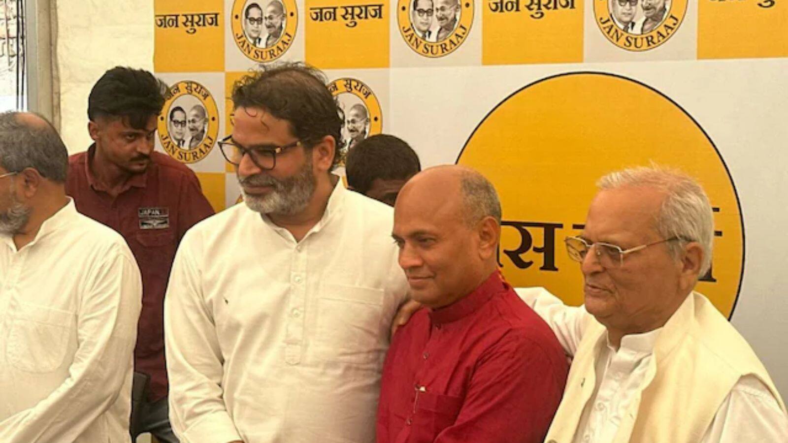 National-प्रशांत किशोर और आरसीपी सिंह आए एक साथ, 'आसा' का हुआ जनसुराज में विलय, क्या बदलेगा बिहार? – #INA National-प्रशांत किशोर और आरसीपी सिंह आए एक साथ, 'आसा' का हुआ जनसुराज में विलय, क्या बदलेगा बिहार? – #INA