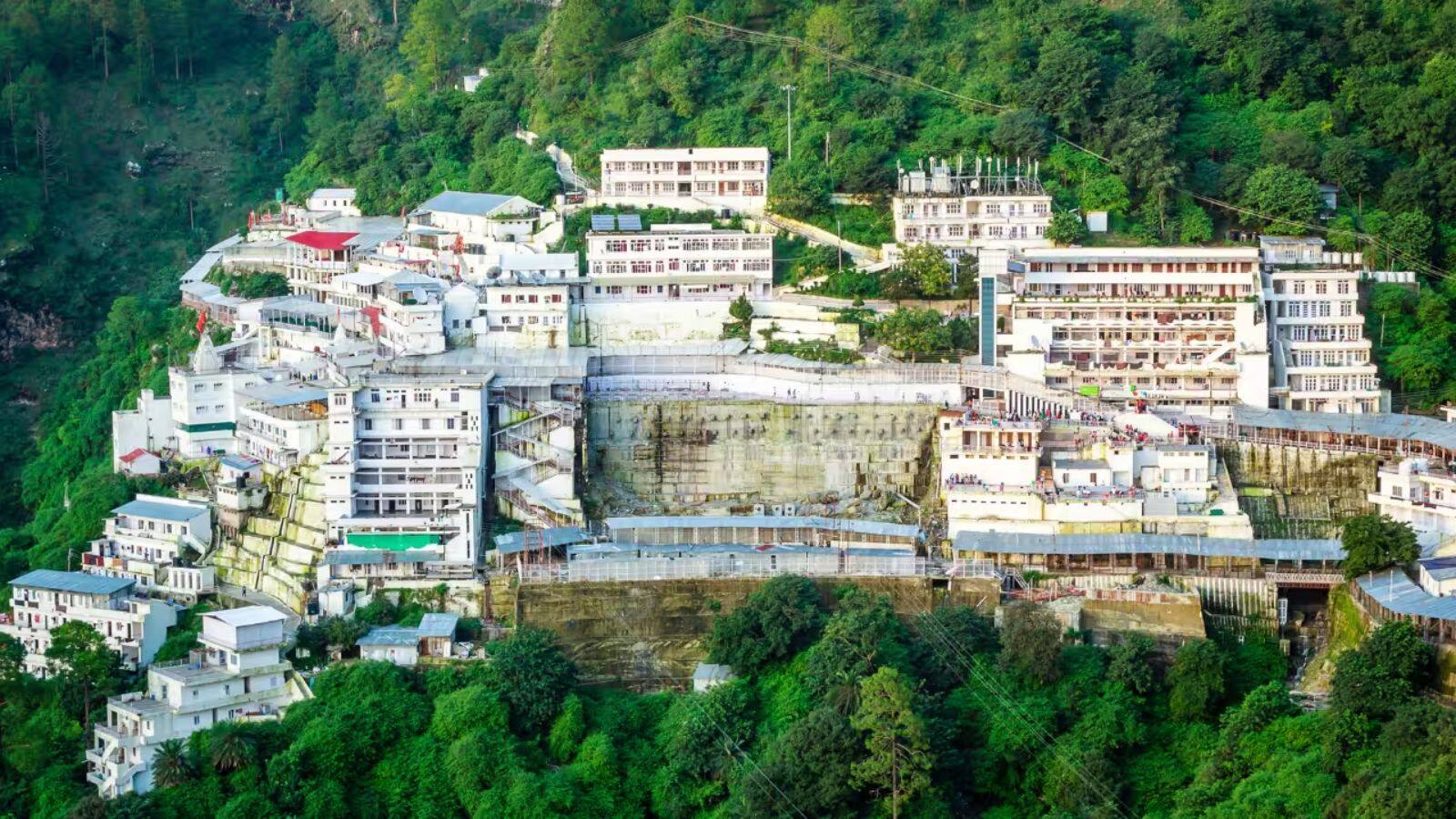 National-Vaishno Devi: किसने की थी वैष्णो माता के मंदिर की खोज, कैसे शुरू हुई थी यात्रा; जानिए पूरा इतिहास – #INA National-Vaishno Devi: किसने की थी वैष्णो माता के मंदिर की खोज, कैसे शुरू हुई थी यात्रा; जानिए पूरा इतिहास – #INA
