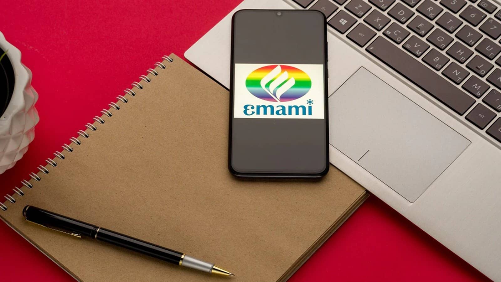 खबर बाजार -Emami Q4 Results: मार्च तिमाही में मुनाफा 9% बढ़कर ₹162 करोड़, तीसरे अंतरिम डिविडेंड का ऐलान – #INA खबर बाजार -Emami Q4 Results: मार्च तिमाही में मुनाफा 9% बढ़कर ₹162 करोड़, तीसरे अंतरिम डिविडेंड का ऐलान – #INA