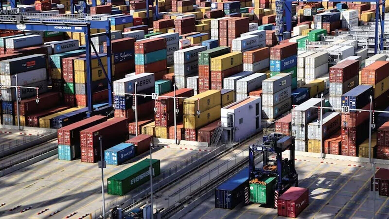 National-Trade Deficit: अप्रैल में देश का व्यापार घाटा बढ़कर 26.42 अरब डॉलर, एक्सपोर्ट में 9% का उछाल – #INA National-Trade Deficit: अप्रैल में देश का व्यापार घाटा बढ़कर 26.42 अरब डॉलर, एक्सपोर्ट में 9% का उछाल – #INA