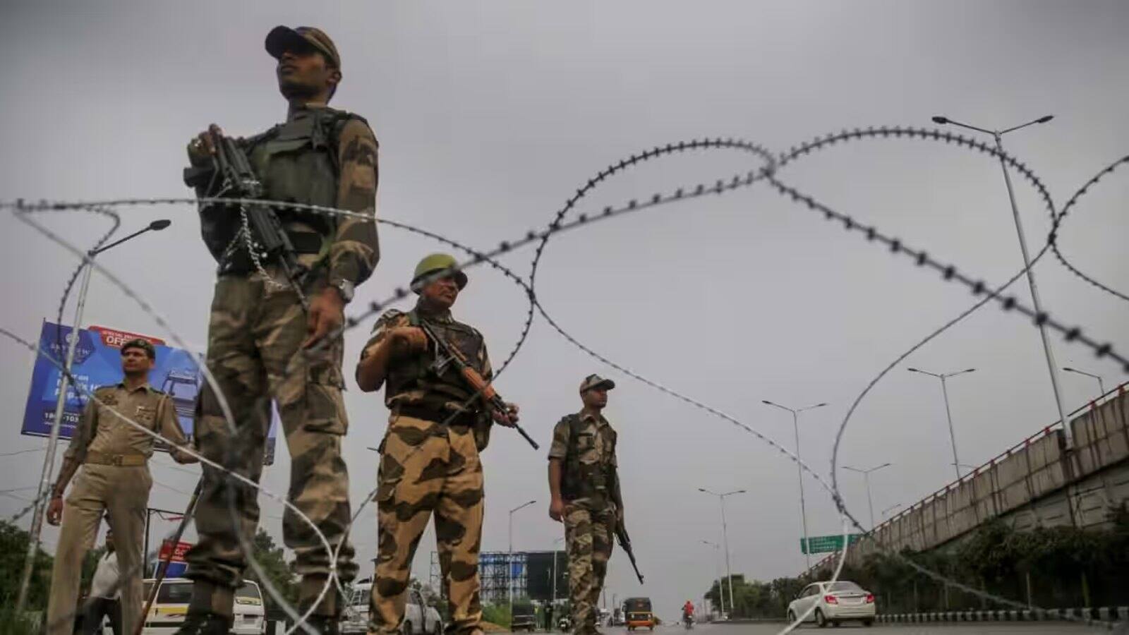 National-पठानकोट, राजौरी में आतंकवादियों की ओर से सुसाइड अटैक की रिपोर्ट झूठी: आर्मी अधिकारी – #INA National-पठानकोट, राजौरी में आतंकवादियों की ओर से सुसाइड अटैक की रिपोर्ट झूठी: आर्मी अधिकारी – #INA