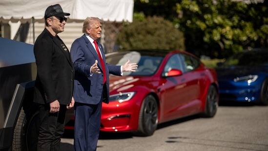 National-एलॉन मस्क से विवाद के बाद अपनी Tesla कार बेच सकते हैं ट्रंप, सुलह की अटकलें भी खारिज – #INA National-एलॉन मस्क से विवाद के बाद अपनी Tesla कार बेच सकते हैं ट्रंप, सुलह की अटकलें भी खारिज – #INA