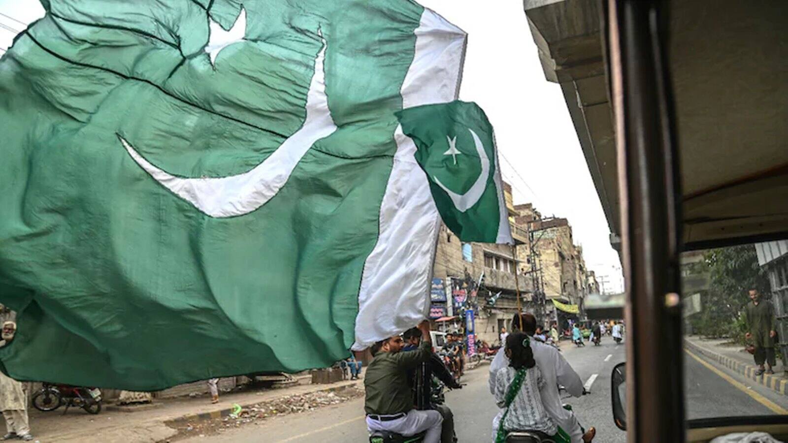 National-Pakistan's Economic Survey: मार्च तक कर्ज बढ़कर हुआ 76000 अरब पाकिस्तानी रुपये, 2.7% की रफ्तार से बढ़ सकती है अर्थव्यवस्था – #INA National-Pakistan's Economic Survey: मार्च तक कर्ज बढ़कर हुआ 76000 अरब पाकिस्तानी रुपये, 2.7% की रफ्तार से बढ़ सकती है अर्थव्यवस्था – #INA