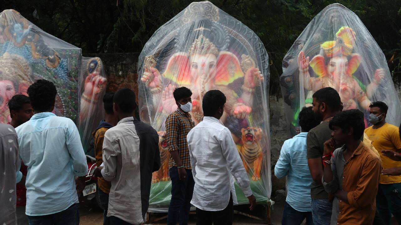 Ganesh Chaturthi 2021 | गणेशोत्सवाला सुरुवात, पाहा मुंबईत कोणत्या गोष्टींवर निर्बंध? 5 Ganesh Chaturthi 2021