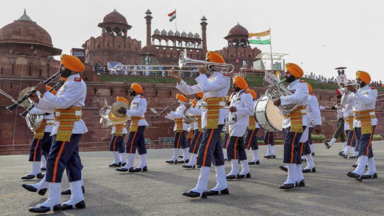 Pm Modi Changes Social Media Dp To Tricolour Urges People To Do Same