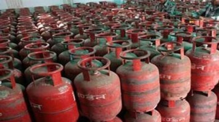 imported LPG: Share of imported LPG in cylinders rises - The Economic Times