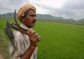 Nitish starts 24-hour satyagraha against Land Bill