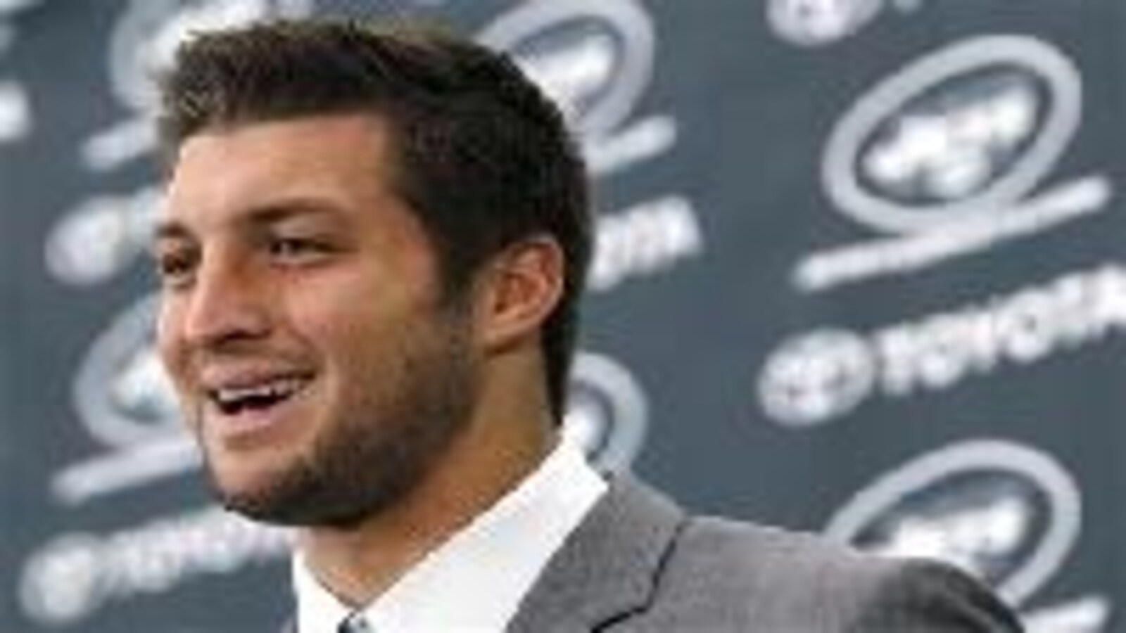 Tim Tebow apparel sales halted in Nike-Reebok feud