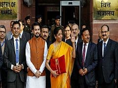Budget 2020: फाइनेंस मिनिस्टर ने कहा, 2.71 करोड़ लोग गरीबी रेखा से निकले Budget 2020: फाइनेंस मिनिस्टर ने कहा, 2.71 करोड़ लोग गरीबी रेखा से निकले