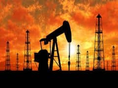 Commodity market: कच्चे तेल की कीमतों में उछाल, जानिए क्या है वजह और किस कमोडिटीज में बनेगा पैसा