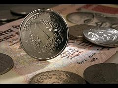 रुपये में हल्की रिकवरी, 61.62 पर खुला रुपये में हल्की रिकवरी, 61.62 पर खुला