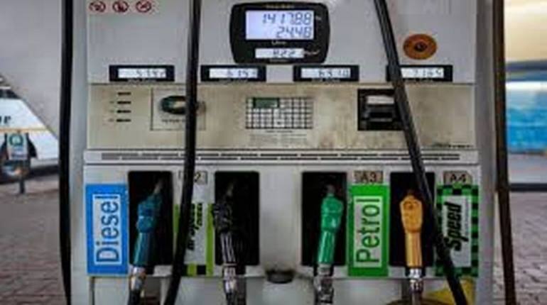 Petrol Diesel Price Today: राहत भरा मंगलवार, नहीं बढ़े पेट्रोल और डीजल के रेट Petrol Diesel Price Today: राहत भरा मंगलवार, नहीं बढ़े पेट्रोल और डीजल के रेट