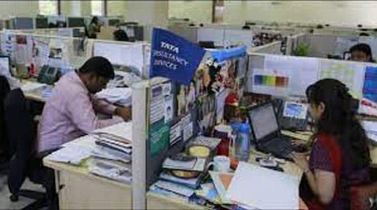 TCS ने सैलरी बढ़ाते हुए भरी अपने कर्मचारियों की झोली, पहली तिमाही में 14136 नये लोगों को किया भर्ती TCS ने सैलरी बढ़ाते हुए भरी अपने कर्मचारियों की झोली, पहली तिमाही में 14136 नये लोगों को किया भर्ती