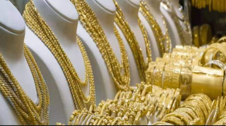 Gold Silver Price: सोने के भाव में आई तेजी या गिरावट, फटाफट चेक करें 24 कैरेट गोल्ड का रेट Gold Silver Price: सोने के भाव में आई तेजी या गिरावट, फटाफट चेक करें 24 कैरेट गोल्ड का रेट