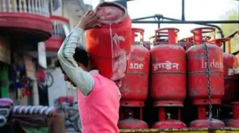 LPG Subsidy: रसोई गैस सिलेंडर पर फिर से शुरू हुआ सब्सिडी मिलना, बैंक खाते में आए पैसे, तुरंत ऐसे करें चेक LPG Subsidy: रसोई गैस सिलेंडर पर फिर से शुरू हुआ सब्सिडी मिलना, बैंक खाते में आए पैसे, तुरंत ऐसे करें चेक