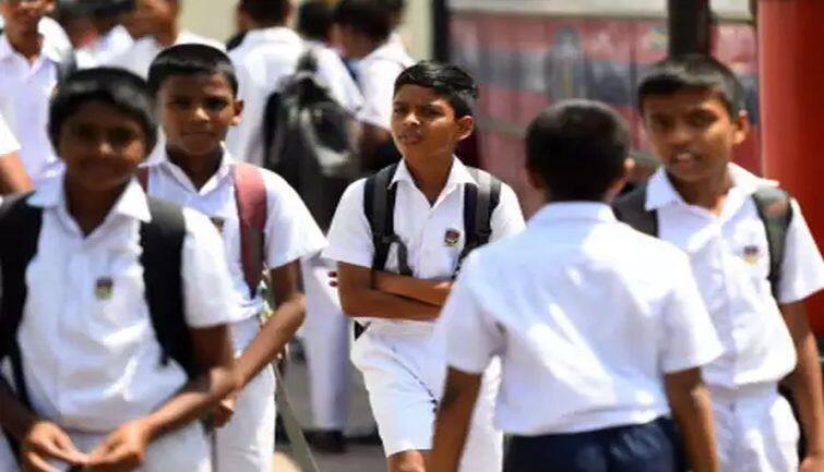 Delhi School Reopening: राजधानी दिल्ली में प्रदूषण स्तर कम हुआ, आज से फिर खुलेंगे स्कूल Delhi School Reopening: राजधानी दिल्ली में प्रदूषण स्तर कम हुआ, आज से फिर खुलेंगे स्कूल