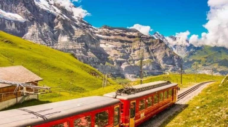 Photos: भारतीयों के लिए इन देशों के खुले दरवाजे, घूमने का बना सकते हैं प्लान, बस जान लें वैक्सीनेशन और क्वारंटीन नियम Photos: भारतीयों के लिए इन देशों के खुले दरवाजे, घूमने का बना सकते हैं प्लान, बस जान लें वैक्सीनेशन और क्वारंटीन नियम