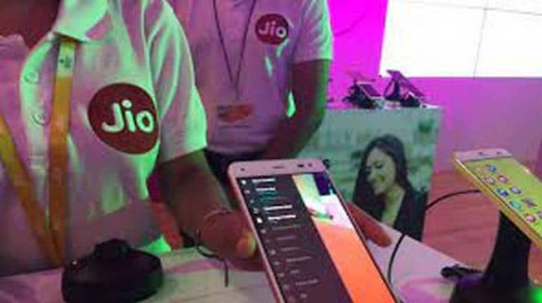 Jio Rs 1 Plan: जियो ने मचाया धमाल, 1 रुपये में लॉन्च किया 30 दिन की वैलिडिटी वाला प्लान, जानिए फायदे