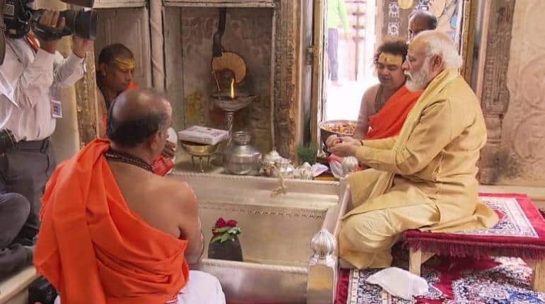 काशी विश्वनाथ धाम में PM मोदी, सोमनाथ में गृह मंत्री, BJP के कई मंत्री, सांसद और CM भी करेंगे अलग-अलग मंदिरों के दर्शन