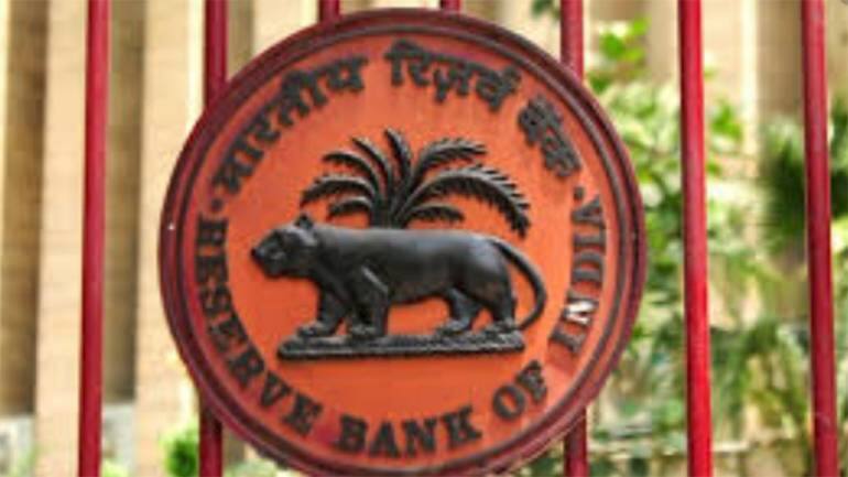 बिना इंटरनेट UPI पेमेंट्स: RBI फीचर फोन यूजर्स के लिए डिजिटल पेमेंट्स लॉन्च करेगी बिना इंटरनेट UPI पेमेंट्स: RBI फीचर फोन यूजर्स के लिए डिजिटल पेमेंट्स लॉन्च करेगी