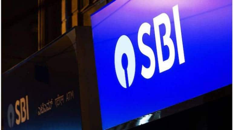 SBI अकाउंट में कैश जमा करने पर भी कटते हैं पैसे, जानिए कारण