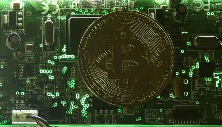 Cryptocurrency Prices today: बिटकॉइन 1% गिरा, ईथेरियम करीब 5% टूटा