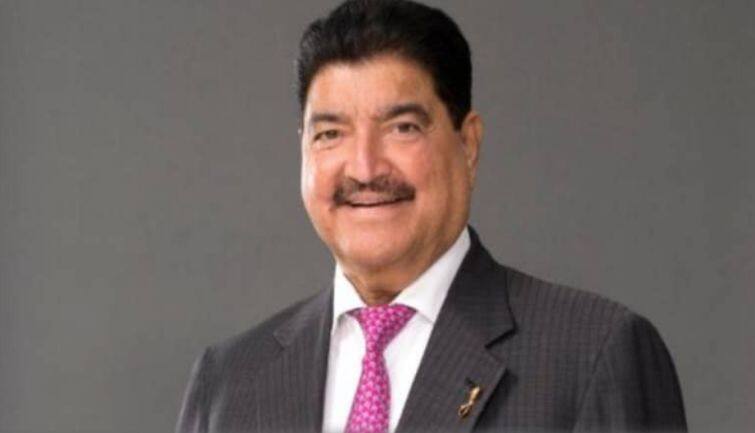 NMC Group fraud case : यूके कोर्ट लौटे बी आर शेट्टी, क्या रद्द करा पाएंगे 1 अरब डॉलर का फ्रीजिंग ऑर्डर NMC Group fraud case : यूके कोर्ट लौटे बी आर शेट्टी, क्या रद्द करा पाएंगे 1 अरब डॉलर का फ्रीजिंग ऑर्डर