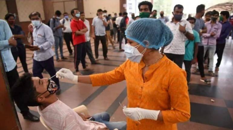 Covid-19: कर्नाटक ने कोरोना मरीजों के लिए नई गाइडलाइंस, एंटिजन टेस्ट हुआ अनिवार्य, होम आइसोलेशन का नियम भी बदला Covid-19: कर्नाटक ने कोरोना मरीजों के लिए नई गाइडलाइंस, एंटिजन टेस्ट हुआ अनिवार्य, होम आइसोलेशन का नियम भी बदला