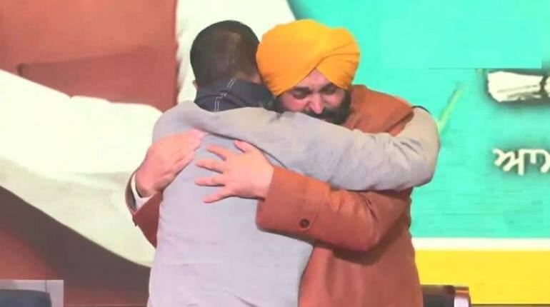 Punjab Election 2022: भगवंत मान होंगे AAP के CM उम्मीदवार, बोले- डबल हौसले से करूंगा काम Punjab Election 2022: भगवंत मान होंगे AAP के CM उम्मीदवार, बोले- डबल हौसले से करूंगा काम
