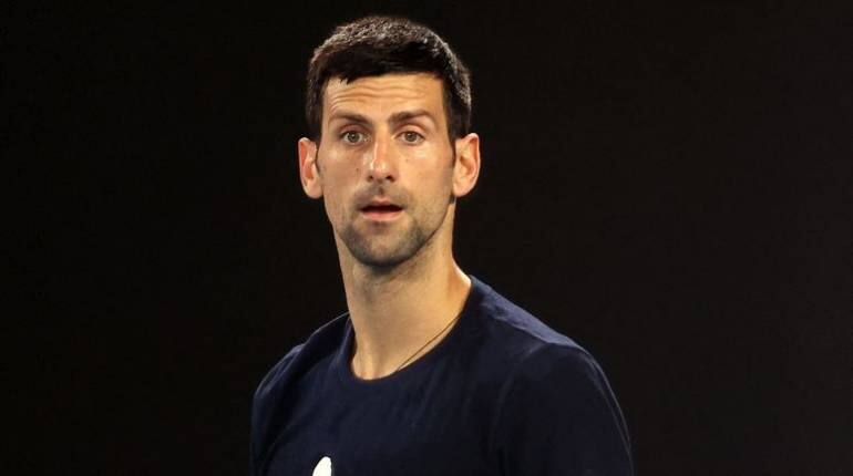 Covid-19 की दवा बनाने वाली कंपनी में Novak Djokovic की है 80% हिस्सेदारी, सीईओ ने किया खुलासा Covid-19 की दवा बनाने वाली कंपनी में Novak Djokovic की है 80% हिस्सेदारी, सीईओ ने किया खुलासा