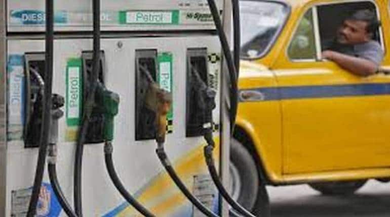 Petrol Diesel Price: पेट्रोल-डीजल के नए दाम जारी, जानिए अपने शहर में तेल के भाव Petrol Diesel Price: पेट्रोल-डीजल के नए दाम जारी, जानिए अपने शहर में तेल के भाव