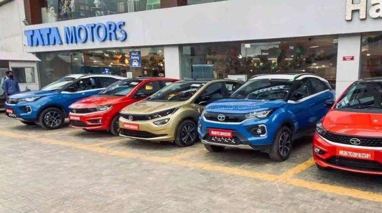 Tata Motors के शेयर 4% मजबूत, चीन में रिवाइवल से JLR के बिजनेस को सपोर्ट मिलने की उम्मीद