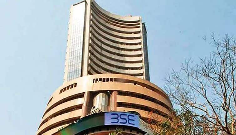 AGS Transact IPO: शेयरों की लिस्टिंग तय समय से पहले सोमवार को होगी, जानिए कैसी हो सकती है लिस्टिंग AGS Transact IPO: शेयरों की लिस्टिंग तय समय से पहले सोमवार को होगी, जानिए कैसी हो सकती है लिस्टिंग