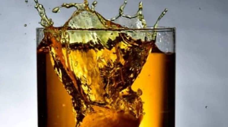 मध्य प्रदेश सरकार ने खुदरा शराब की दरें 20% घटाने का किया ऐलान, सभी एयरपोर्ट और चुनिंदा सुपरमार्केट में खोले जाएंगे शराब के काउंटर