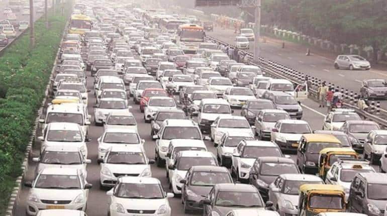 दिल्ली में 15 साल पुरानी पेट्रोल कार या मोटरसाइकिल रखने वाले यह खबर जरूर पढ़ लें, सरकार जल्द ही रद्द कर देगी रजिस्ट्रेशन
