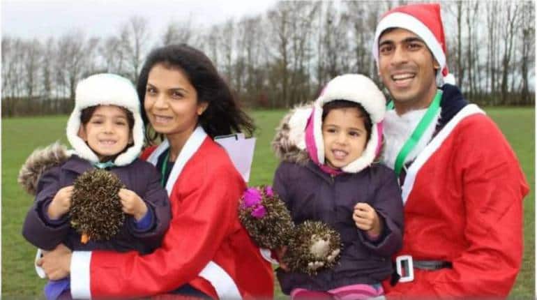 ऋषि सनक आइस स्केटिंग के दौरान गिर गए, देखें फोटोग्राफ ऋषि सनक आइस स्केटिंग के दौरान गिर गए, देखें फोटोग्राफ