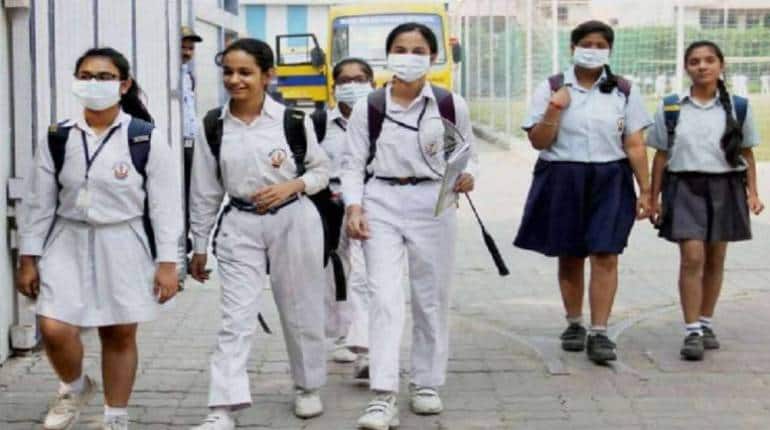दिल्ली में स्कूल-कॉलेज, कोचिंग इंस्टीट्यूट और जिम को फिर से खोलने की मिली अनुमति, नाइट कर्फ्यू के समय में 1 घंटे की कटौती