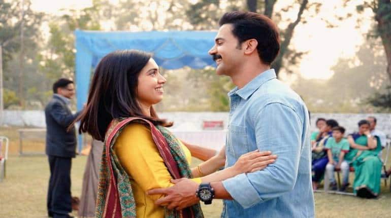 Badhaai Do Review: लोगों की आंखें खोलने वाली है राजकुमार राव और भूमि पेडनेकर की 'बधाई दो', समलैंगिक रिश्तों के प्रति नजरिया बदल देगी फिल्म Badhaai Do Review: लोगों की आंखें खोलने वाली है राजकुमार राव और भूमि पेडनेकर की 'बधाई दो', समलैंगिक रिश्तों के प्रति नजरिया बदल देगी फिल्म