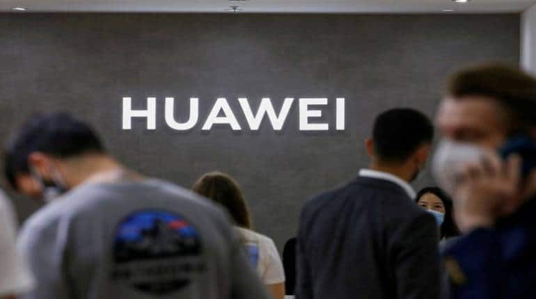 Huawei के दिल्ली, गुरुग्राम और बेंगलुरु के दफ्तरों में IT की रेड, आयकर विभाग के अधिकारी चीनी कंपनी के दफ्तरों की ले रहे हैं तलाशी
