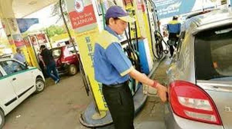 Petrol Diesel Price: पेट्रोल-डीजल के नए रेट जारी, जानिए अपने शहर में तेल के भाव Petrol Diesel Price: पेट्रोल-डीजल के नए रेट जारी, जानिए अपने शहर में तेल के भाव