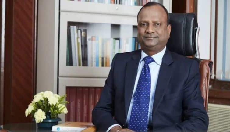 Budget 2023 : बैंकिंग सेक्टर को मिले ज्यादा स्वायत्तता, SBI के पूर्व चीफ ने उठाई मांग Budget 2023 : बैंकिंग सेक्टर को मिले ज्यादा स्वायत्तता, SBI के पूर्व चीफ ने उठाई मांग
