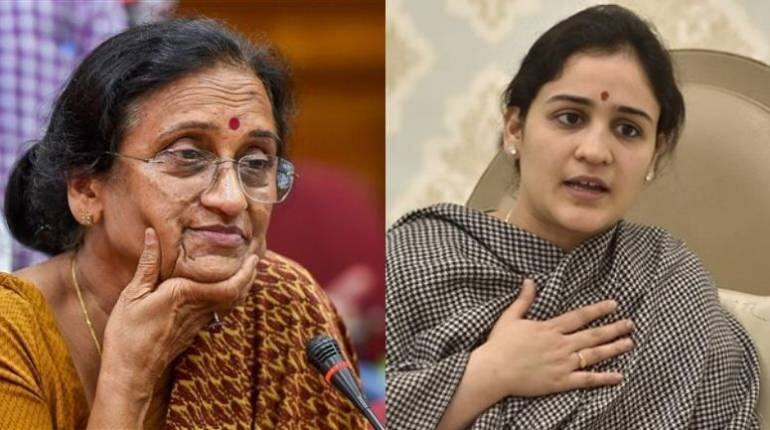 UP Election 2022: न मुलायम की बहू न रीता जोशी का बेटा, हाई-प्रोफाइल लखनऊ कैंट सीट से BJP ने इस मंत्री को दिया टिकट UP Election 2022: न मुलायम की बहू न रीता जोशी का बेटा, हाई-प्रोफाइल लखनऊ कैंट सीट से BJP ने इस मंत्री को दिया टिकट