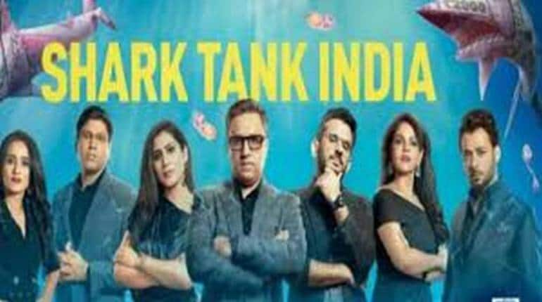Shark Tank India के जज अनुपम मित्तल और उनकी पत्नी ने दी भव्य पार्टी, पीयूष बंसल समेत कई जजों ने लिया हिस्सा Shark Tank India के जज अनुपम मित्तल और उनकी पत्नी ने दी भव्य पार्टी, पीयूष बंसल समेत कई जजों ने लिया हिस्सा
