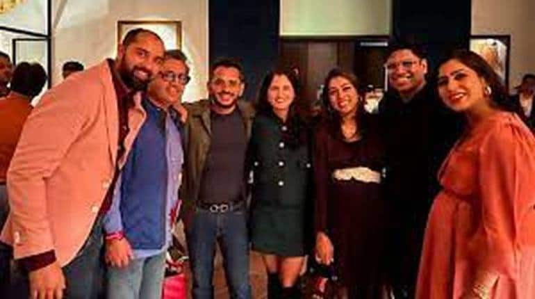 Shark Tank India: ग़जल अलघ की पार्टी में पहुंचे अशनीर ग्रोवर, पीयूष बंसल और अमन गुप्ता, अनुपम मितल FOMO में फंसे Shark Tank India: ग़जल अलघ की पार्टी में पहुंचे अशनीर ग्रोवर, पीयूष बंसल और अमन गुप्ता, अनुपम मितल FOMO में फंसे