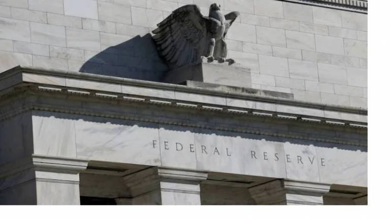 Fed Emergency Meeting : अगले हफ्ते इंट्रेस्ट रेट्स बढ़ा सकता है फेडरल रिजर्व, क्या इंडियन मार्केट्स में आएगी बड़ी गिरावट? Fed Emergency Meeting : अगले हफ्ते इंट्रेस्ट रेट्स बढ़ा सकता है फेडरल रिजर्व, क्या इंडियन मार्केट्स में आएगी बड़ी गिरावट?